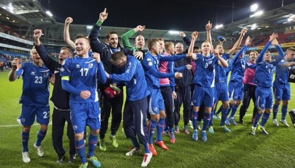 Исландия впервые в истории пробилась на чемпионат Европы
