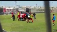 Фанаты Хапоэля из Тель-Авива подрались с игроками на тренировке
