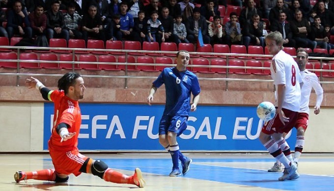 Евро-2016. Азербайджан разобрал на запчасти Данию