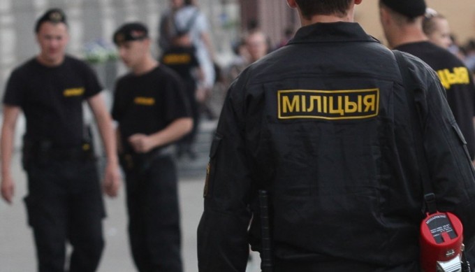 Одного из задержанных в Беларуси украинских фанатов приговорили к 10 суткам административного ареста